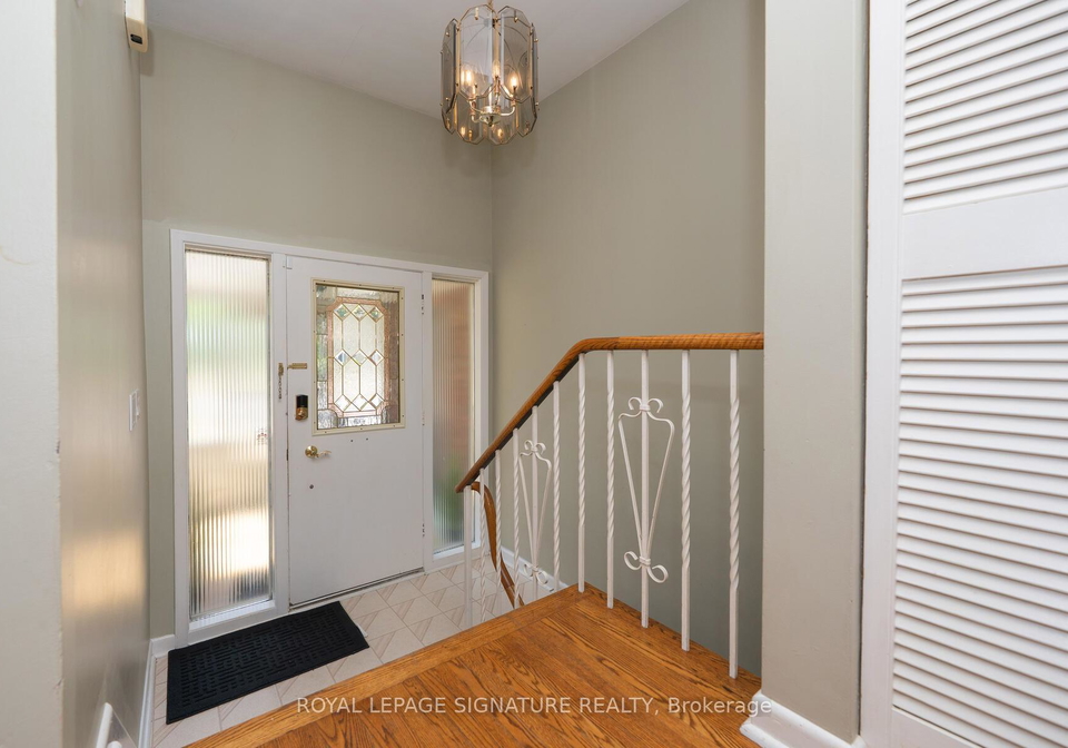 9-bridlewood-boulevard-scarborough-ontario-e12353275