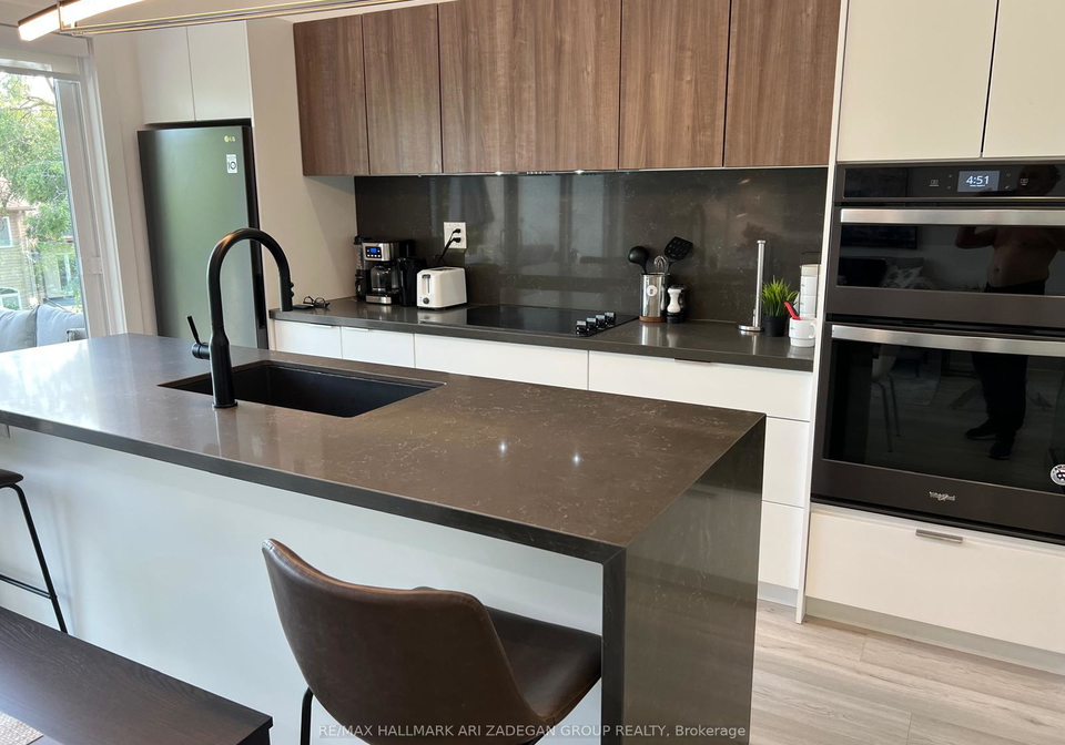 16-minto-street-toronto-ontario-e12353340