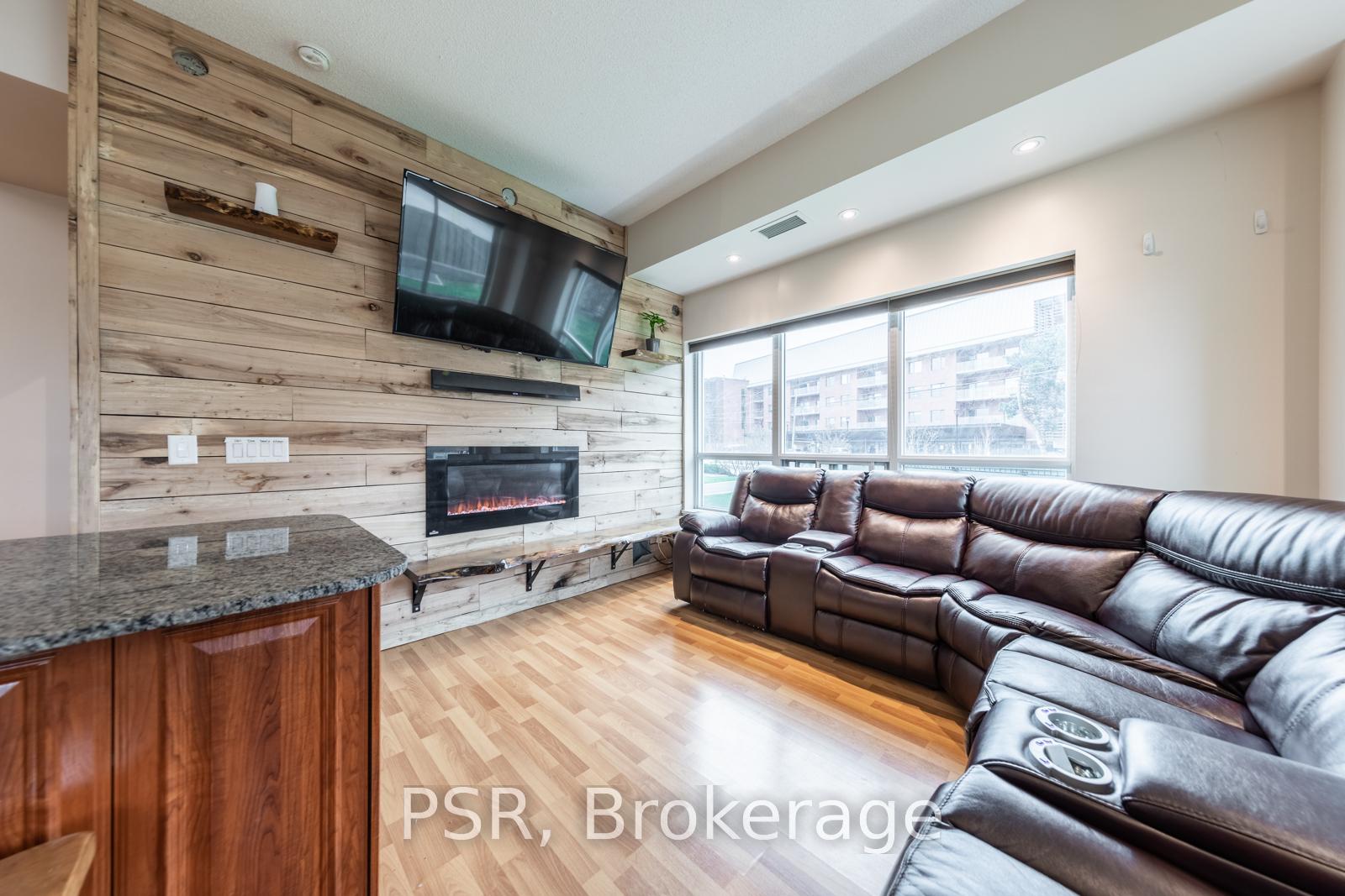 60-fairfax-crescent-scarborough-ontario-e12353637