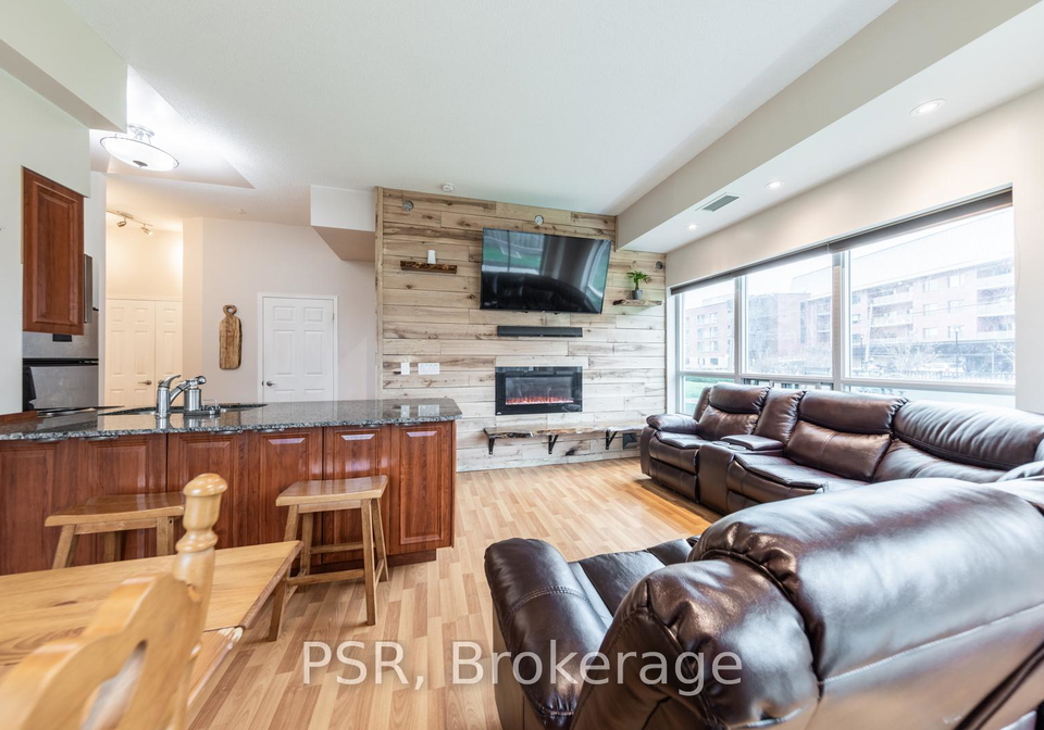 60-fairfax-crescent-scarborough-ontario-e12353637