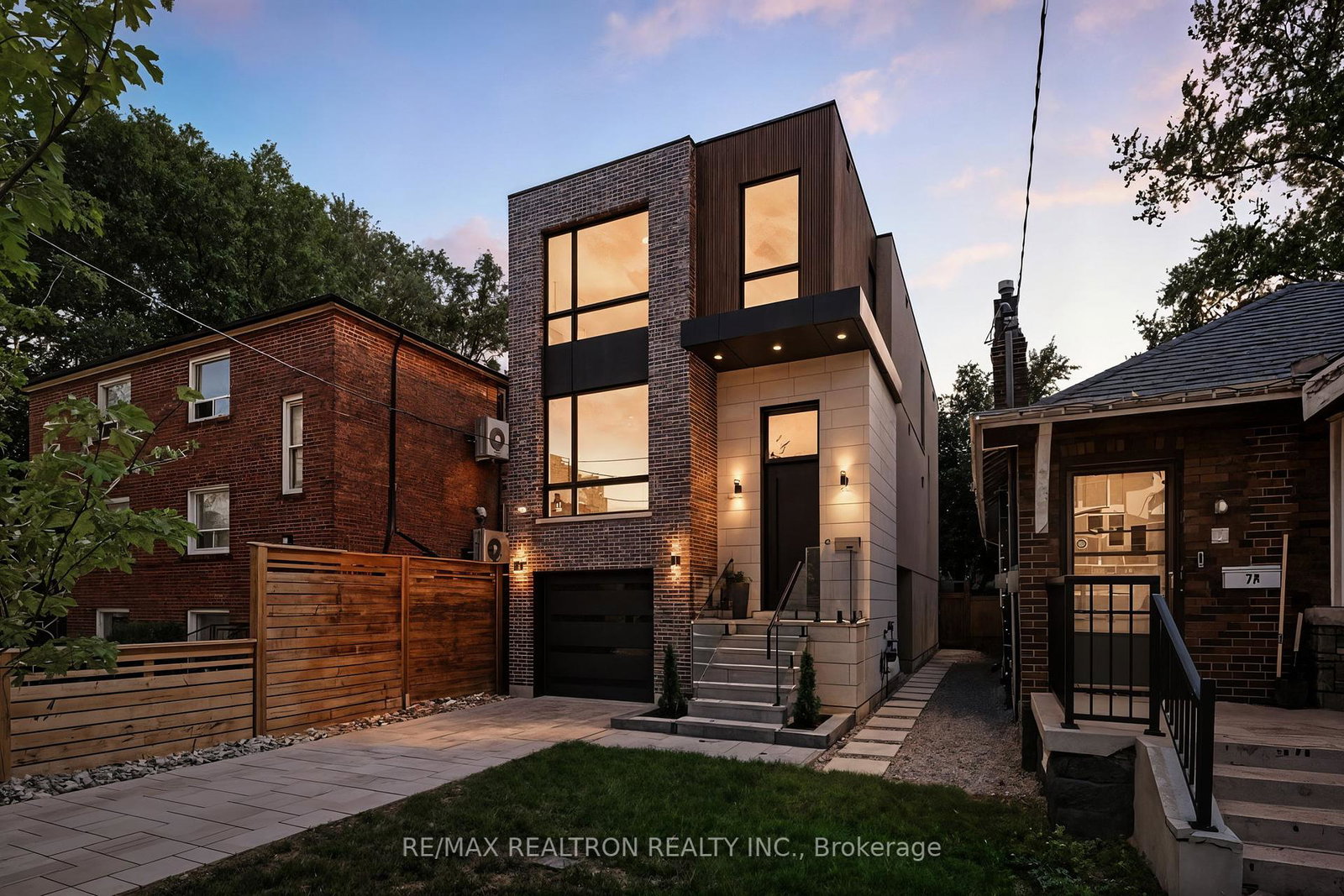 7b-bracebridge-avenue-east-york-ontario-e12354015