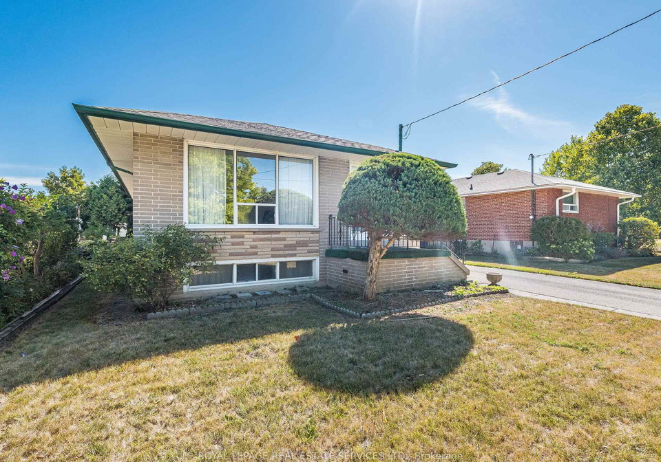 15-hughey-crescent-scarborough-ontario-e12354228