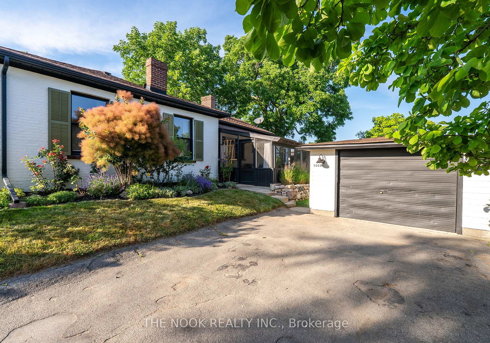 1009-centre-street-s-whitby-ontario-e12354248