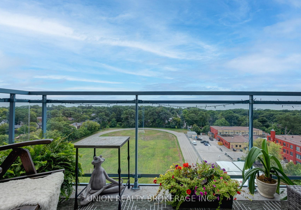 1093-kingston-road-scarborough-ontario-e12354535