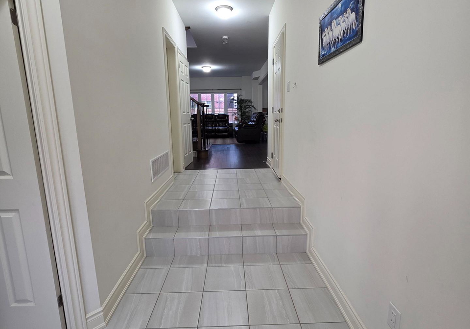 46-creedon-crescent-ajax-ontario-e12354673