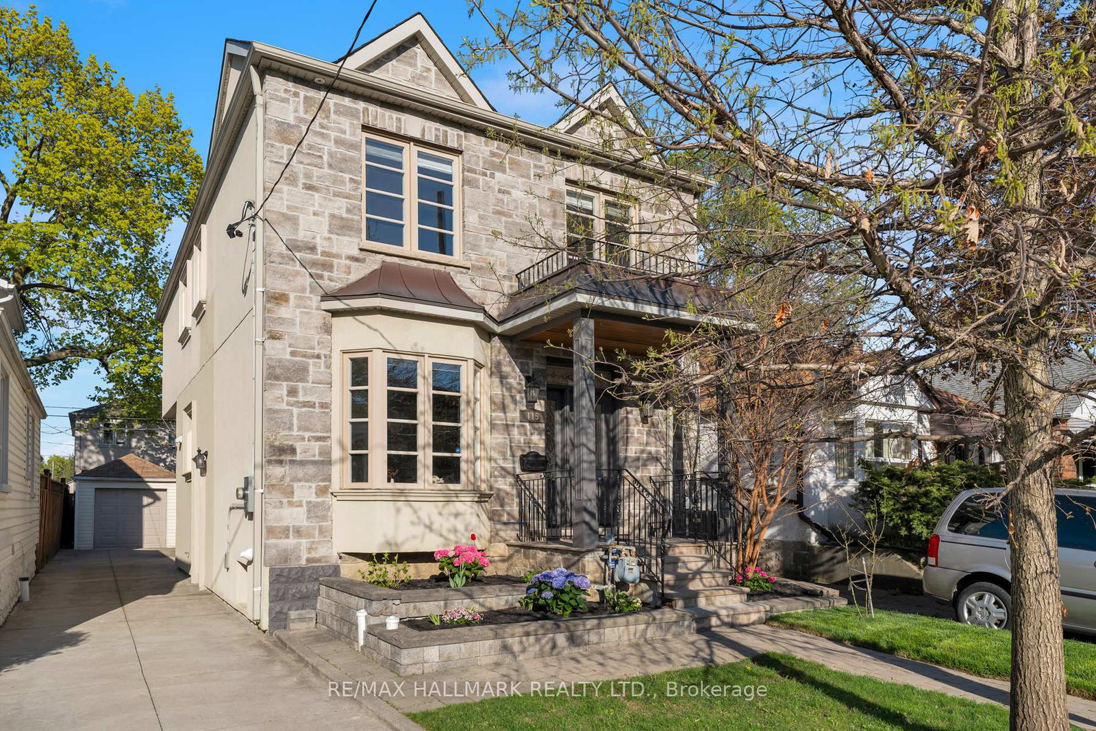 115-cadorna-avenue-east-york-ontario-e12355630