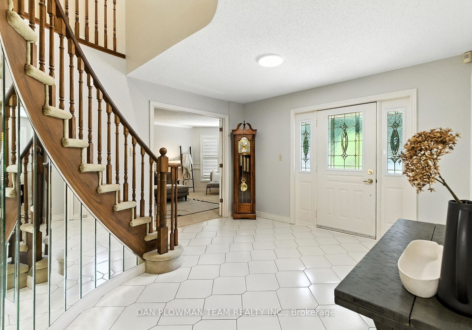 132-samac-trail-oshawa-ontario-e12355700