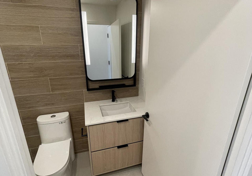 1050-eastern-avenue-toronto-ontario-e12355778