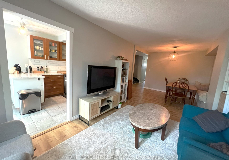 1330-trowbridge-drive-w-oshawa-ontario-e12356056