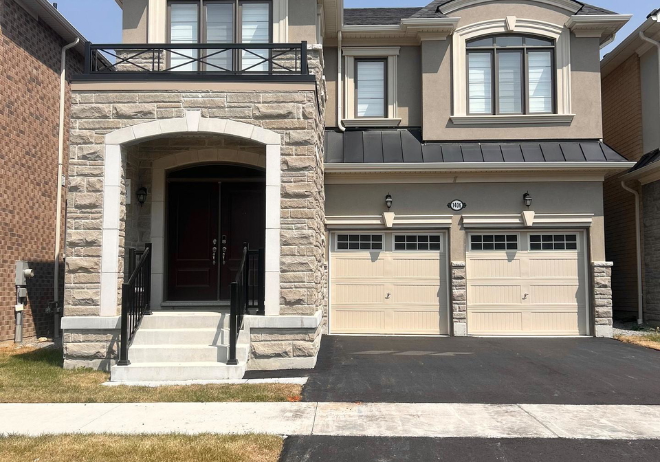1406-mockingbird-square-pickering-ontario-e12356160