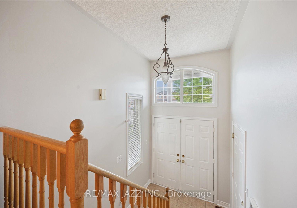 12-lacroix-court-whitby-ontario-e12356803