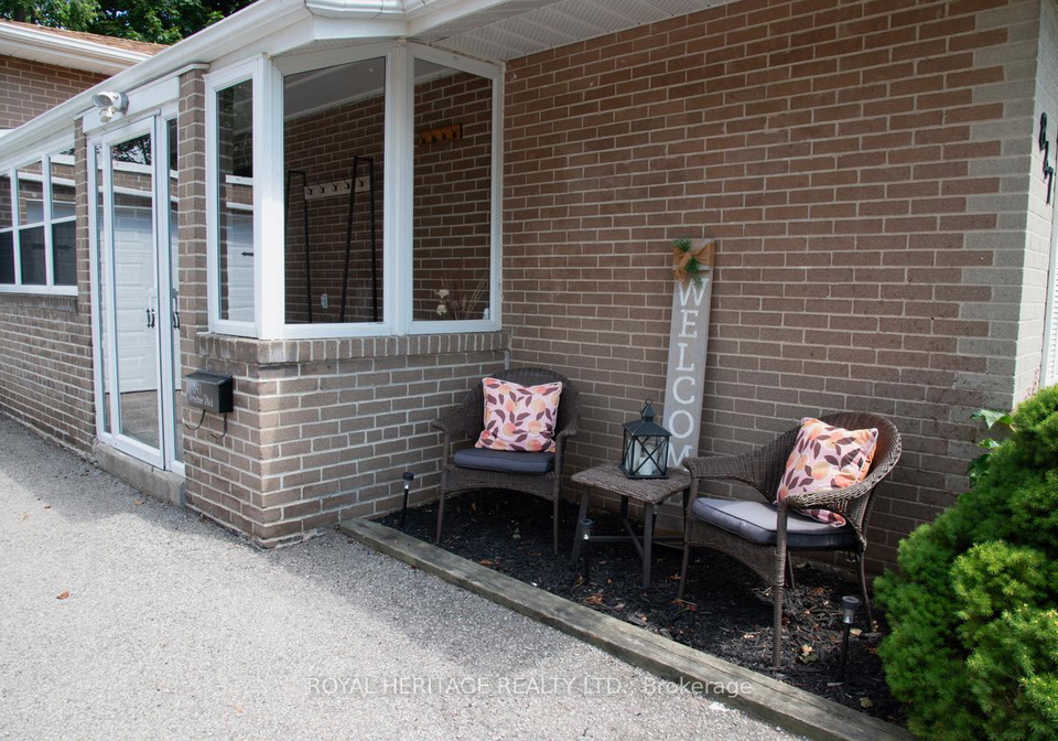 847-krosno-boulevard-pickering-ontario-e12357423