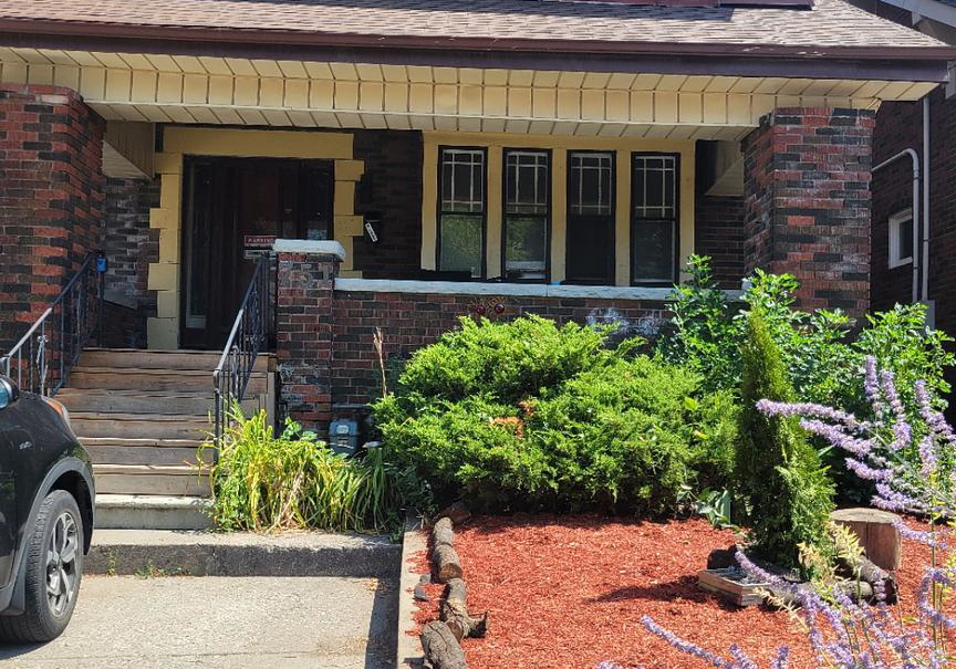 751-coxwell-avenue-east-york-ontario-e12357789