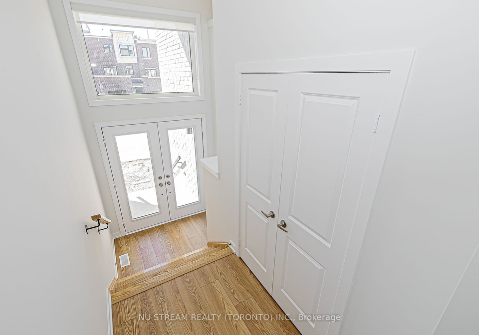 10-danielle-moore-circle-n-scarborough-ontario-e12357998