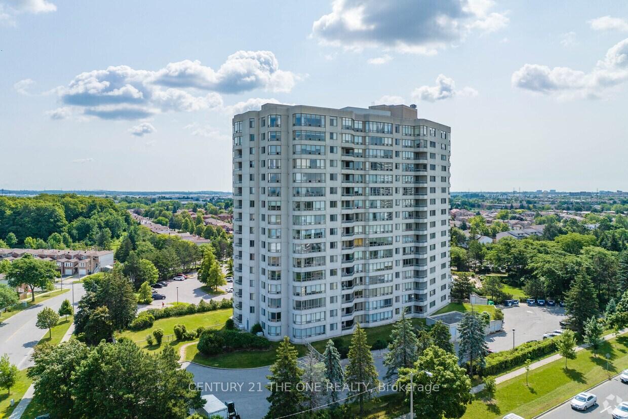 150-alton-towers-circle-scarborough-ontario-e12358523