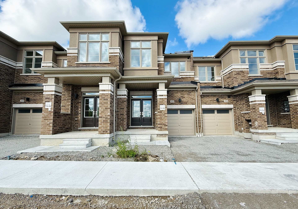 3122-sideline-16-pickering-ontario-e12358827