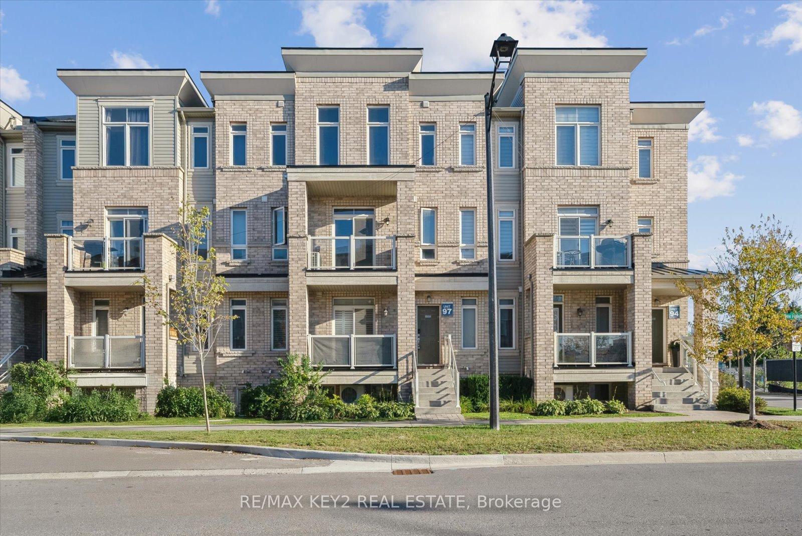 1704-grenwich-glen-pickering-ontario-e12359029