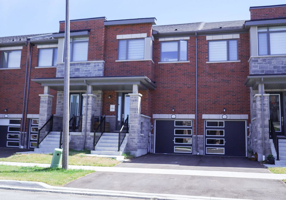 1064-lockie-drive-oshawa-ontario-e12359370