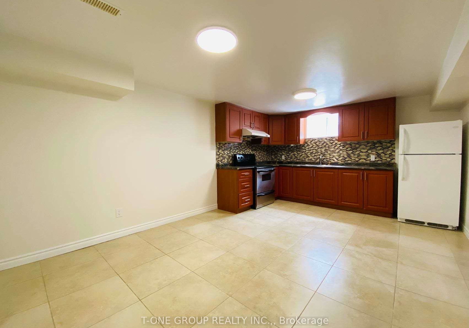 24-canham-crescent-scarborough-ontario-e12359533