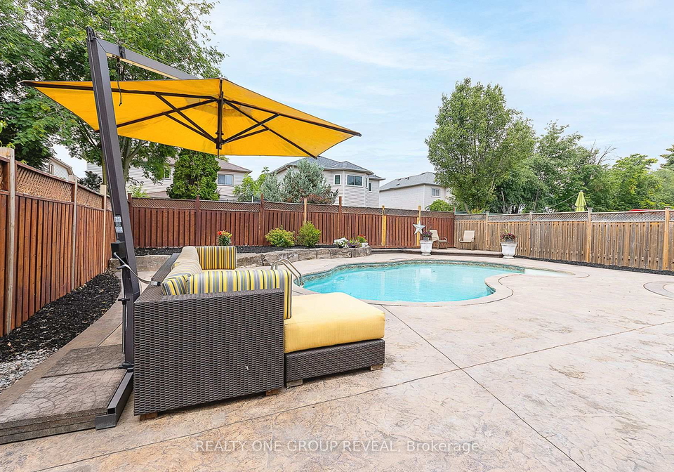 1003-catskill-drive-oshawa-ontario-e12359770