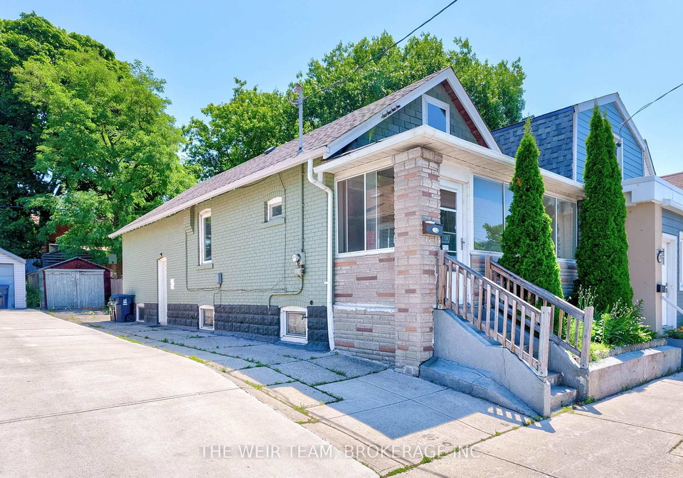 1155-woodbine-avenue-east-york-ontario-e12360545