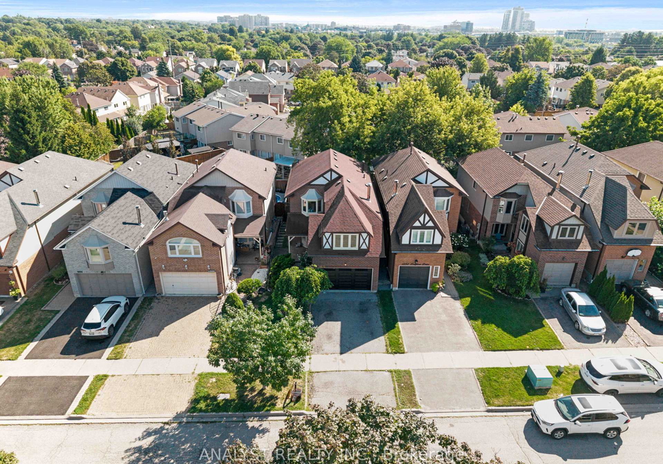 1090-longbow-drive-pickering-ontario-e12361096