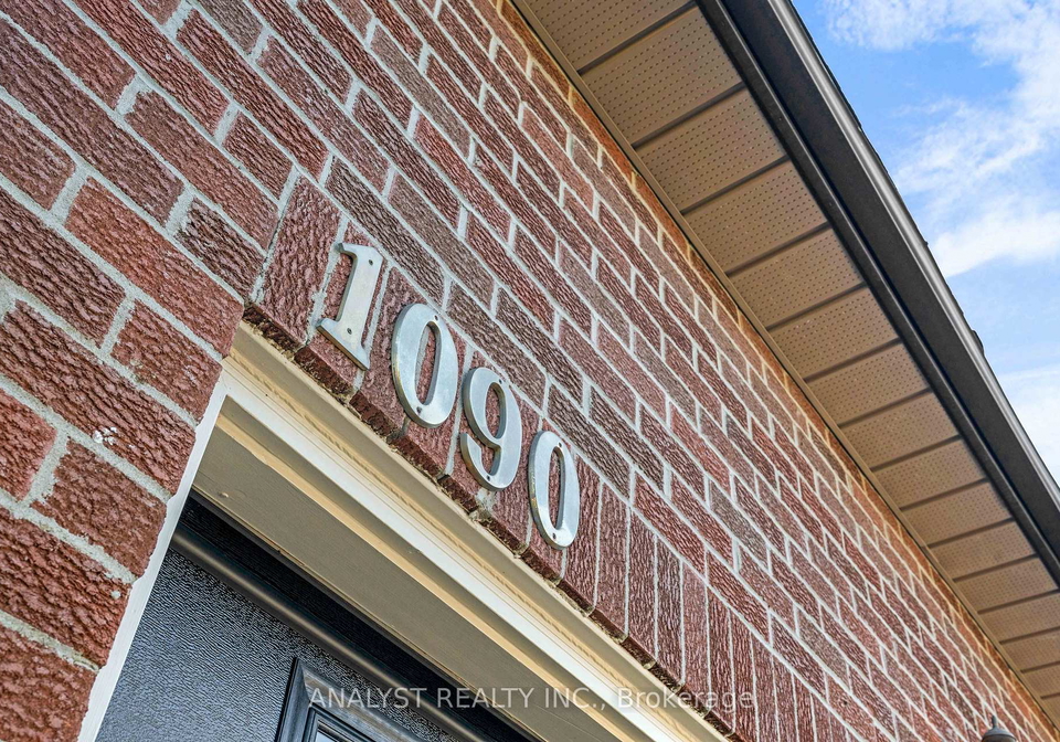 1090-longbow-drive-pickering-ontario-e12361096