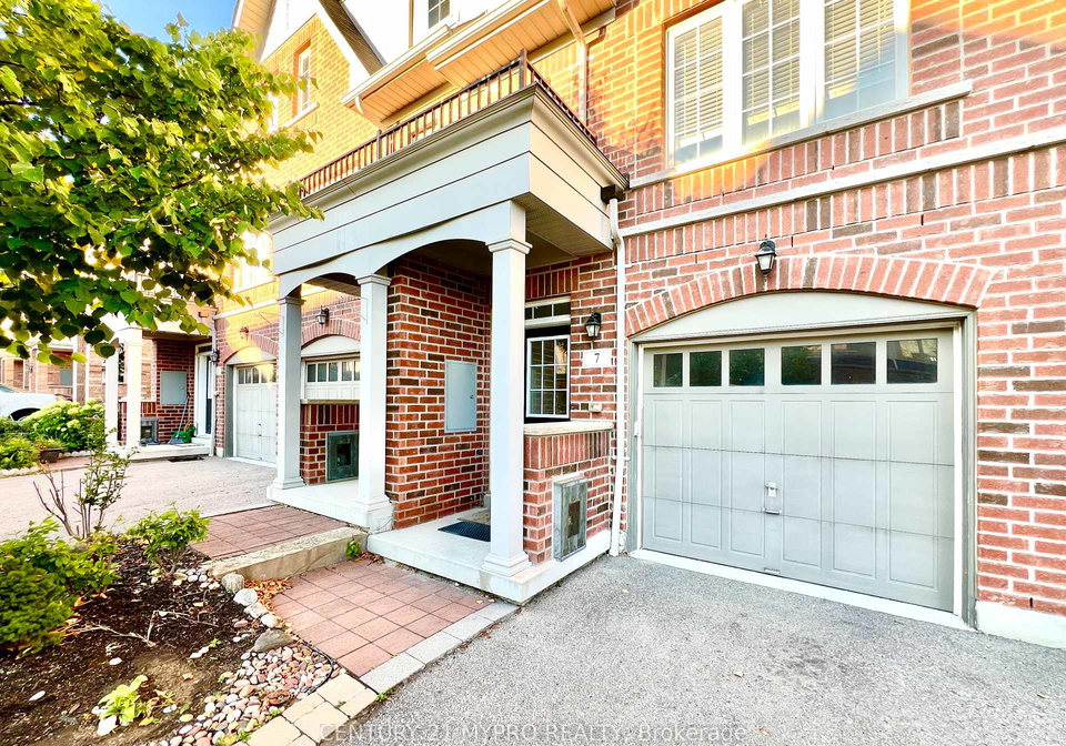 7-magpie-way-whitby-ontario-e12361230
