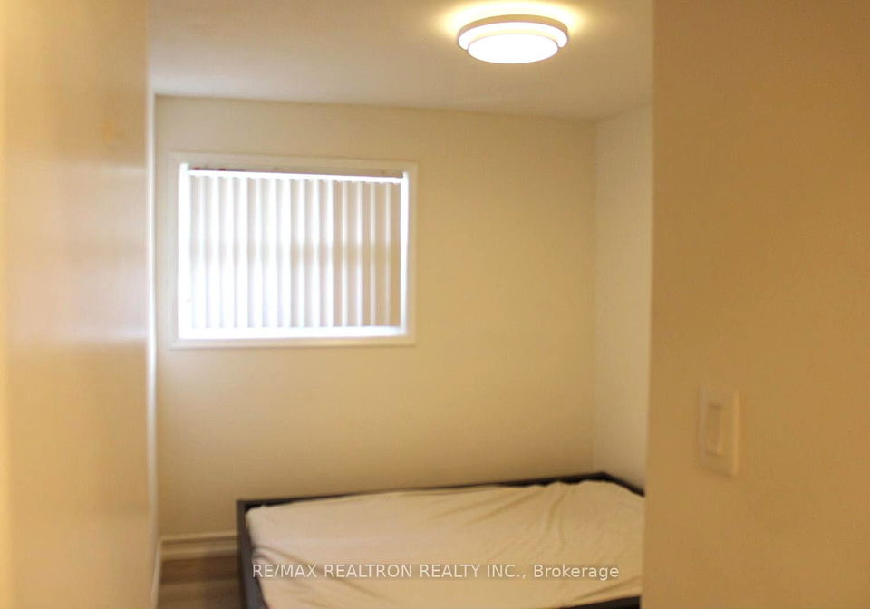 25-mid-pines-road-scarborough-ontario-e12361530