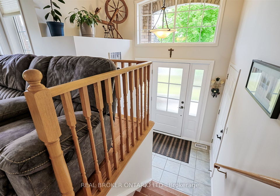 40-padfield-drive-clarington-ontario-e12361774