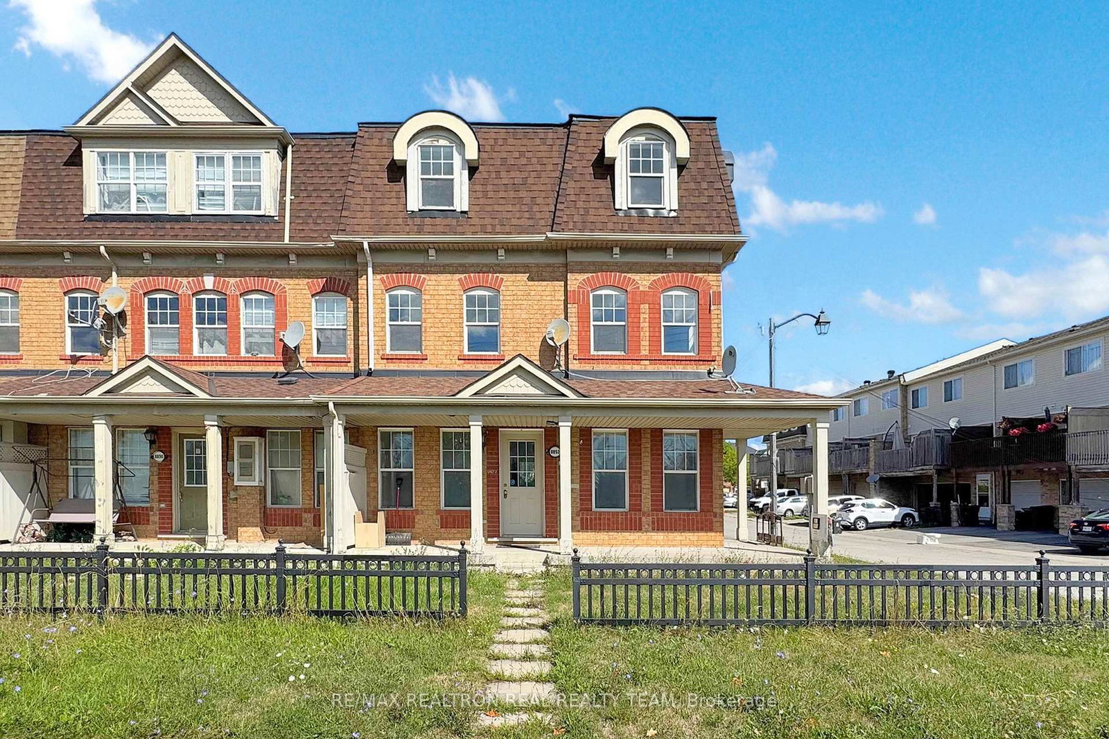 8892-sheppard-avenue-e-scarborough-ontario-e12363434