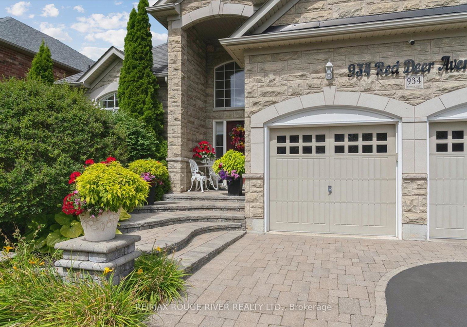 934-red-deer-avenue-oshawa-ontario-e12364334