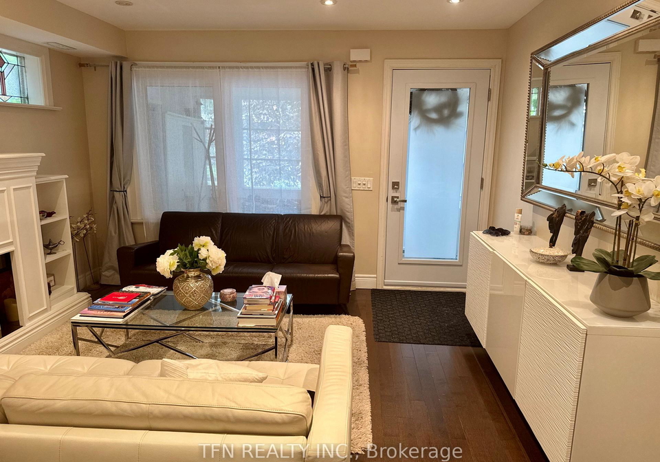 437-mortimer-avenue-east-york-ontario-e12364551