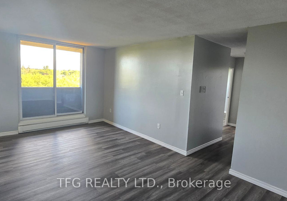 1371-simcoe-street-n-oshawa-ontario-e12364770