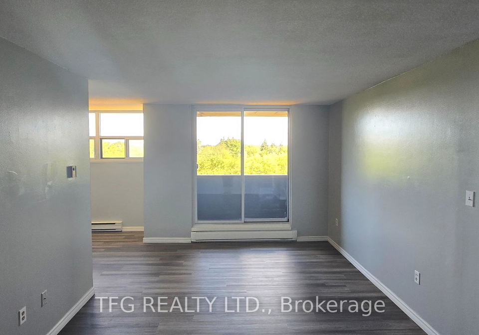 1371-simcoe-street-n-oshawa-ontario-e12364770