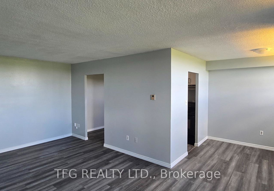 1371-simcoe-street-n-oshawa-ontario-e12364770