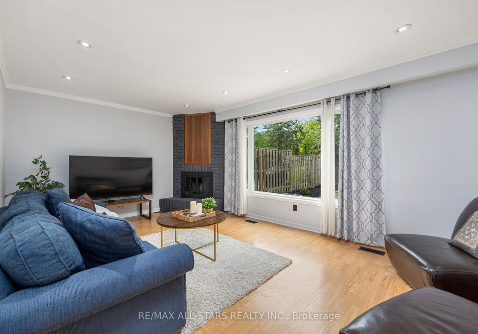1247-canborough-crescent-pickering-ontario-e12364786