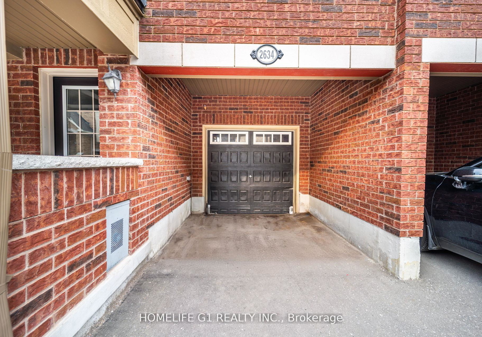 2634-deputy-minister-path-oshawa-ontario-e12365016