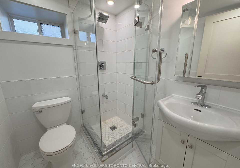 6-westview-boulevard-east-york-ontario-e12365129