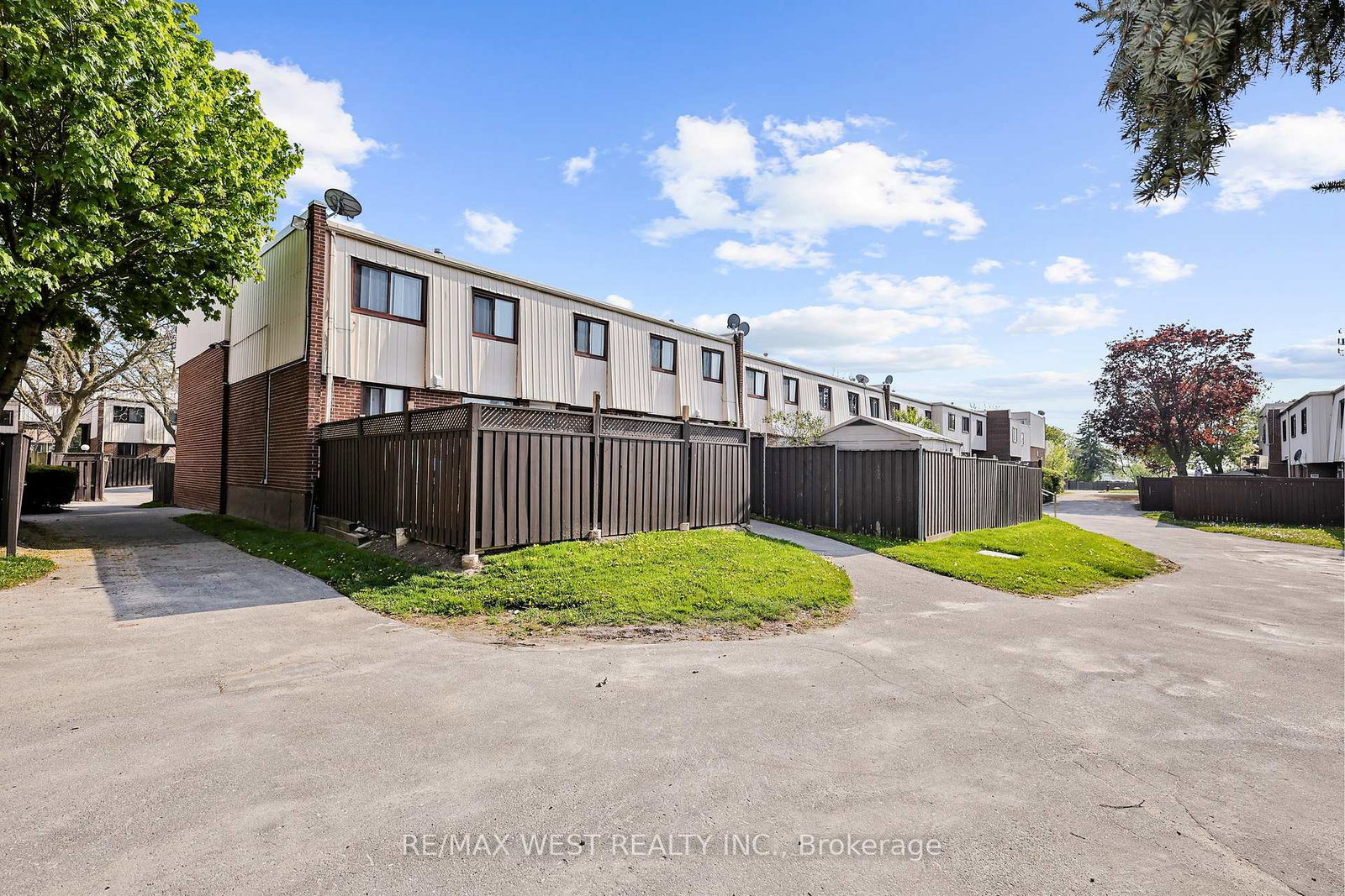 1100-oxford-street-oshawa-ontario-e12365503