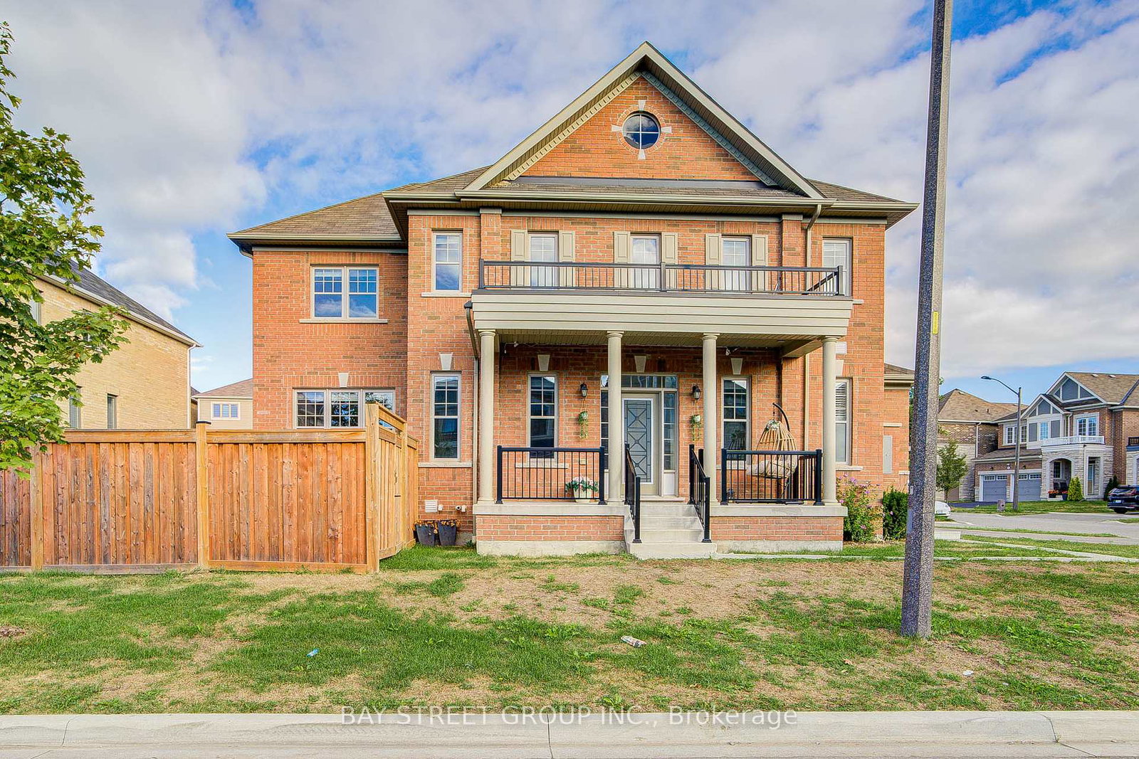 160-westfield-drive-whitby-ontario-e12365792