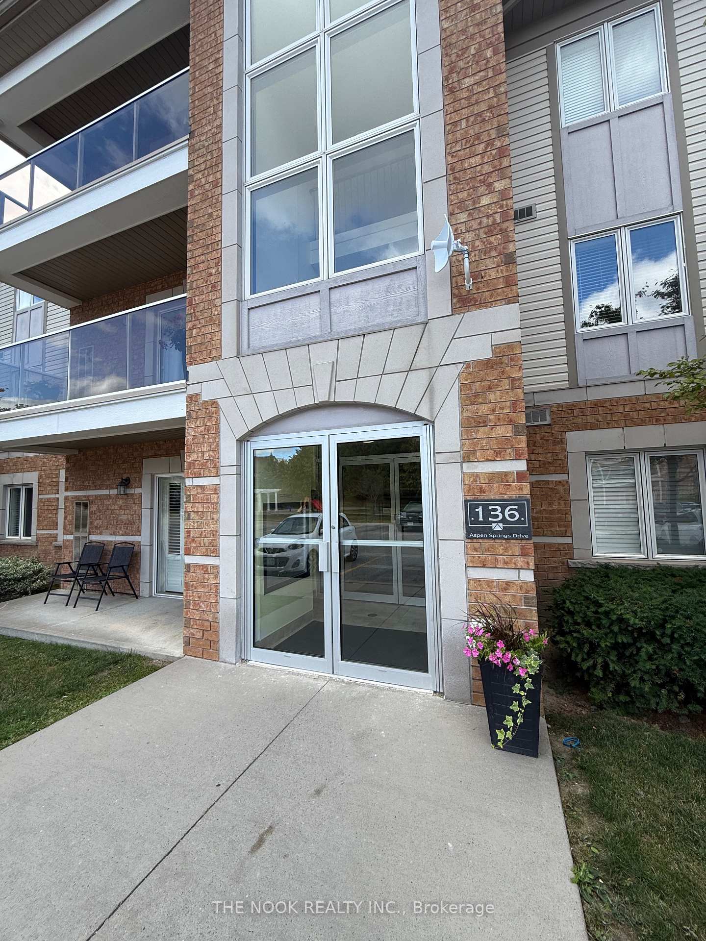 136-aspen-springs-drive-clarington-ontario-e12365888