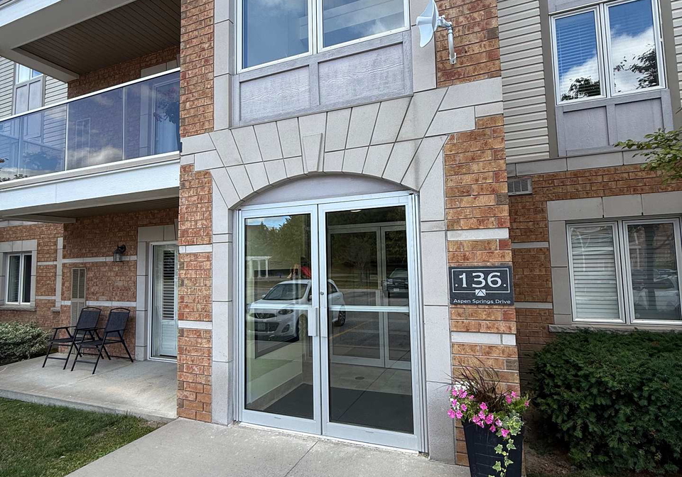 136-aspen-springs-drive-clarington-ontario-e12365888