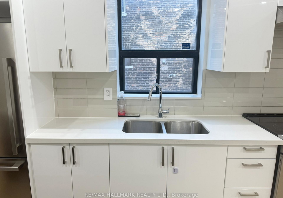 285-bain-avenue-toronto-ontario-e12366150