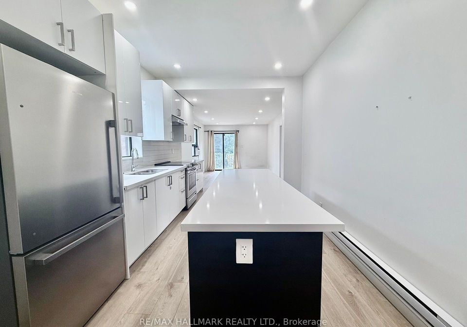 285-bain-avenue-toronto-ontario-e12366150