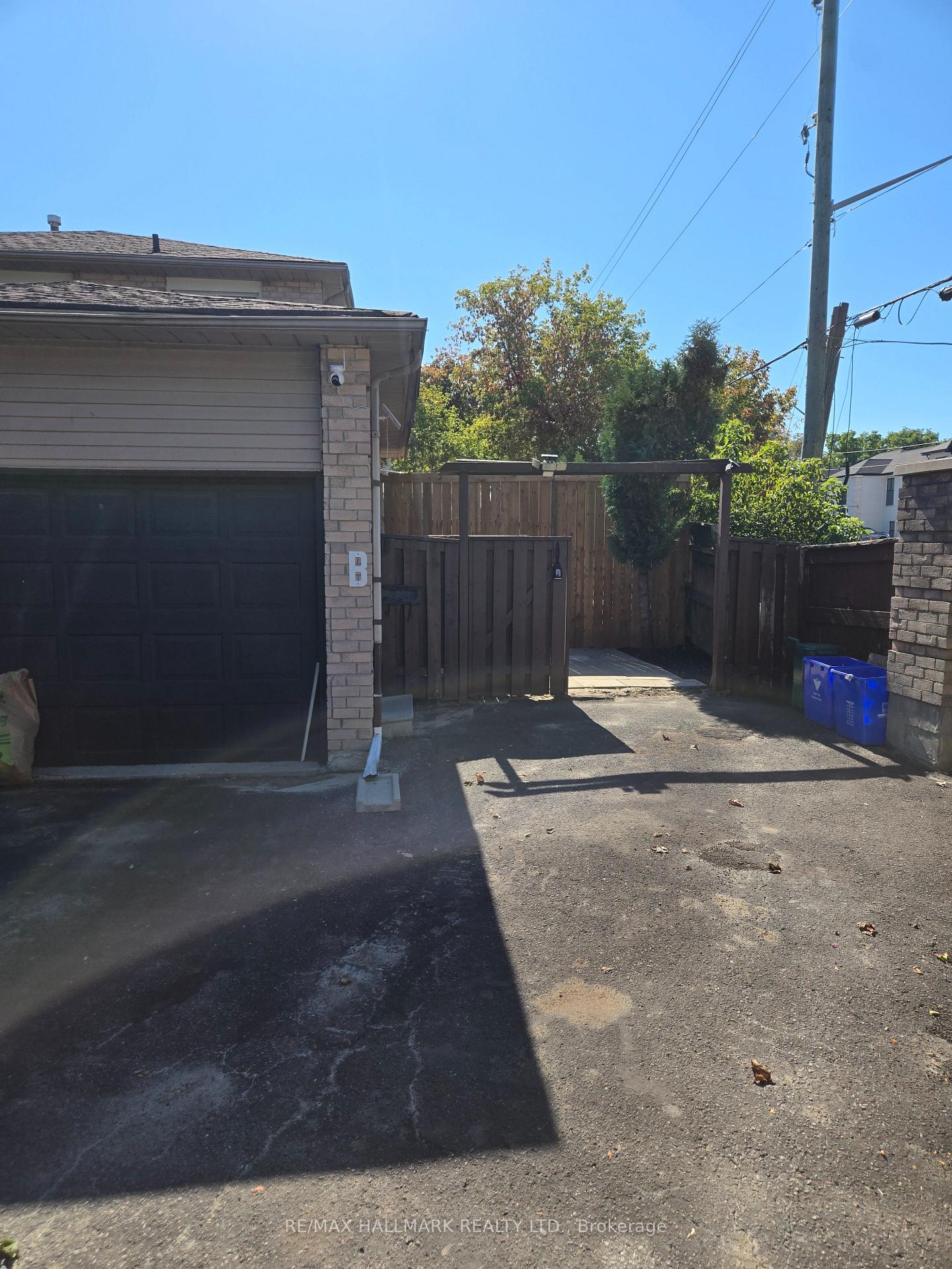 1301-anton-square-pickering-ontario-e12366274