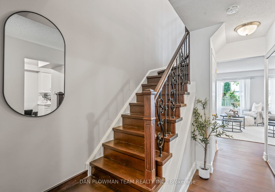 9-schilling-court-whitby-ontario-e12366460