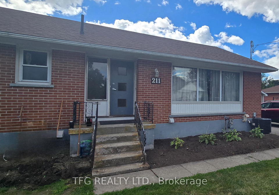 211-st-peter-street-whitby-ontario-e12366711