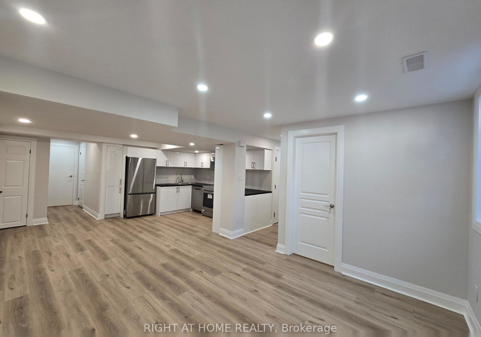 1300-ravencliffe-court-oshawa-ontario-e12366831