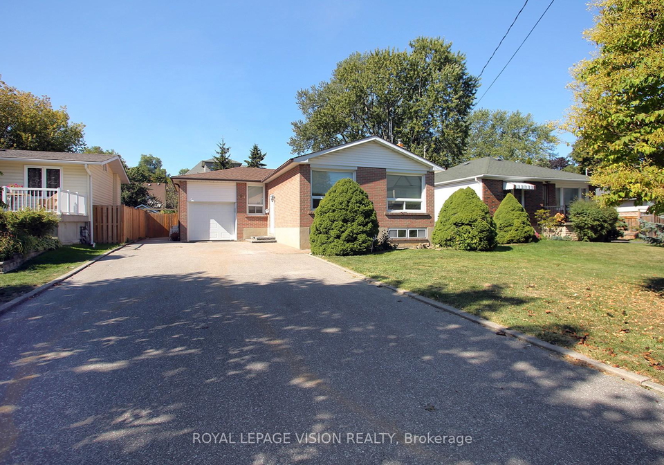 696-victory-drive-pickering-ontario-e12367369